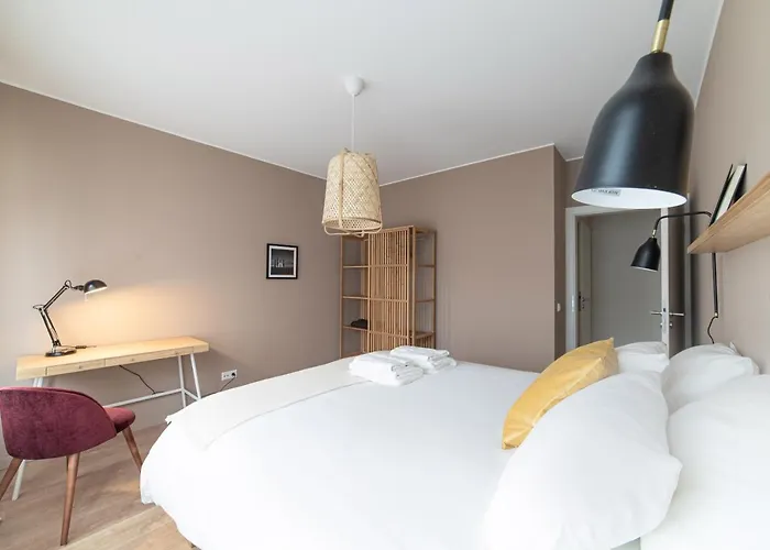 Large & Cosy For 7 Near Center Apartament Luksemburg